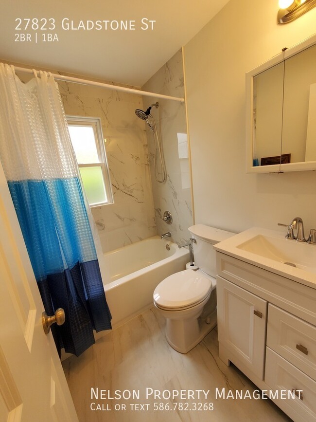 Building Photo - "2-Bedroom Gem with Granite Countertops & ...