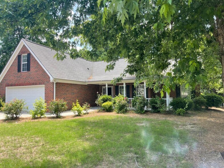 Building Photo - 3028 Express Ln NE