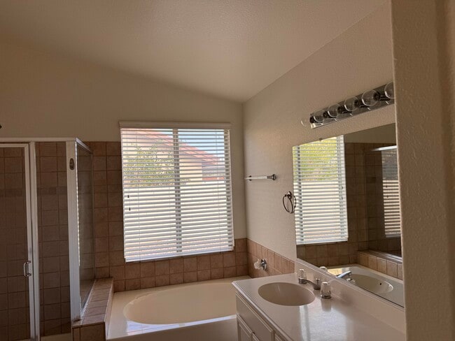 Building Photo - 44180 Camino Lavanda