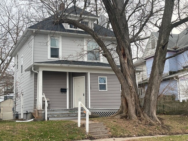 Primary Photo - 2 Bedroom 1.5 Bath