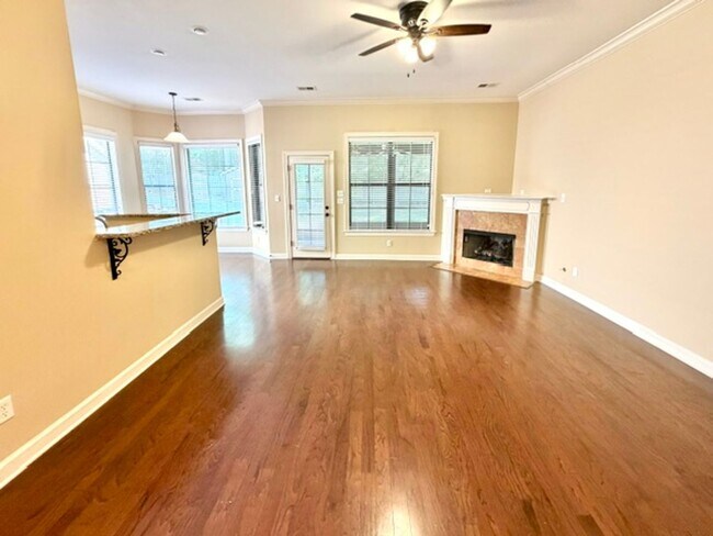 Building Photo - 10601 Bird Stone Cove