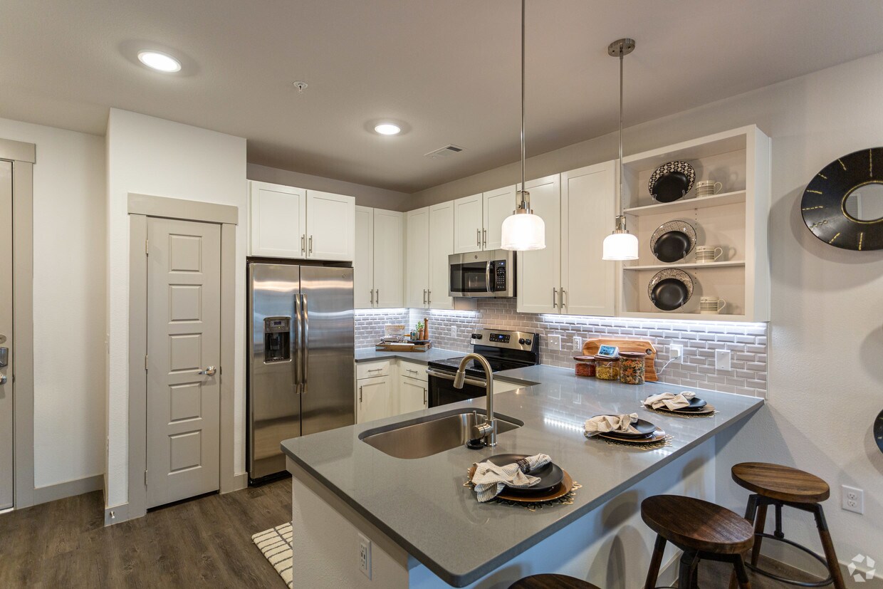 Retreat At Ironhorse - Franklin Tn Apartment Finder