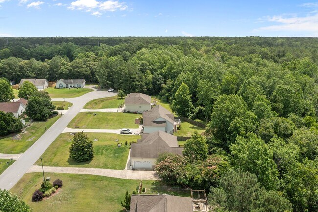 Building Photo - 305 Appaloosa Ct