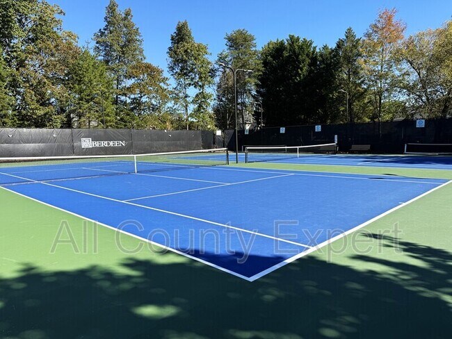 Building Photo - 4545 Sudbury Ct