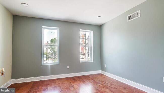 Building Photo - 1753 N Croskey St