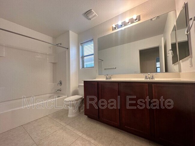 Building Photo - 2538 N 73rd Dr
