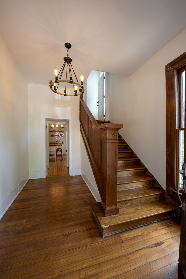 Entryway (shared with downstairs unit) - 403 Gillespie St