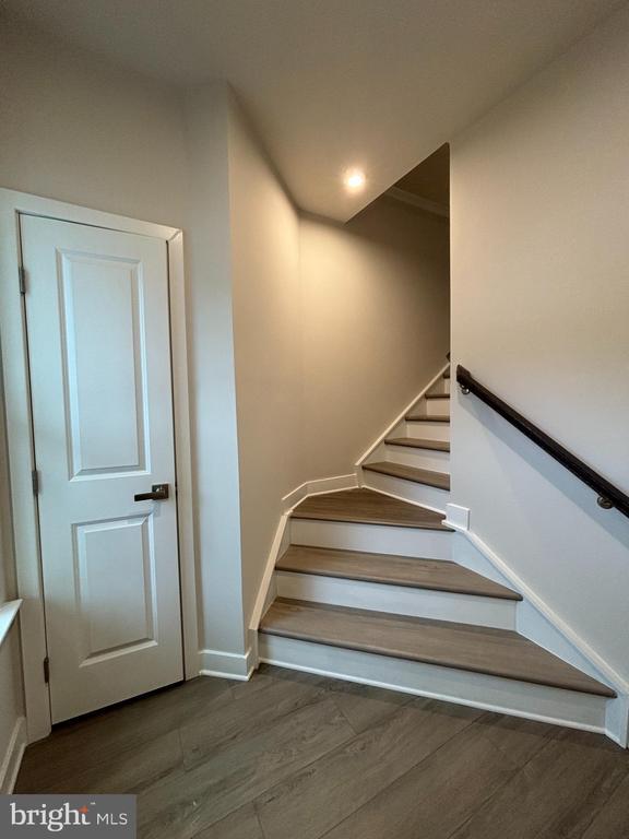 Building Photo - 2646 Tisbury Ln