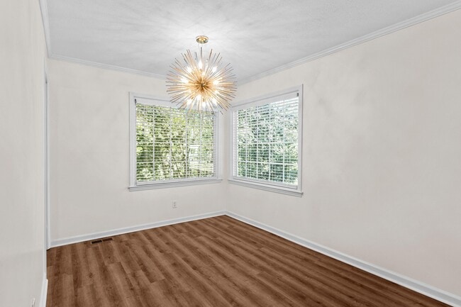 Building Photo - 1201 River Ridge Dr