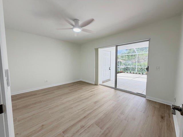 Building Photo - 6104 Red Oak Ct