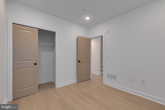 Building Photo - 2350 N 16th St