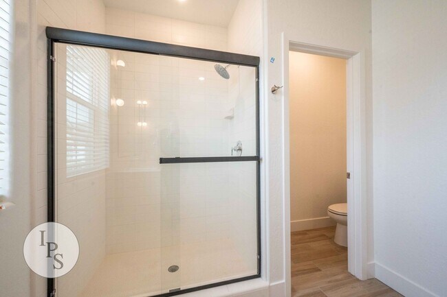 Building Photo - ‘Brambles’ Brand New Copper & Willow Home,...