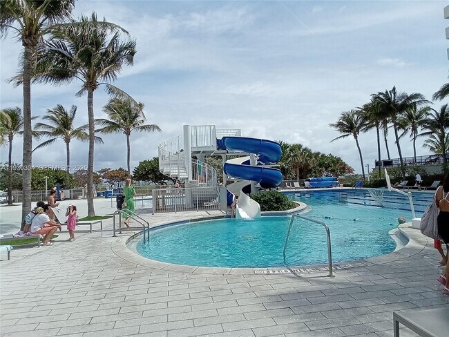 Building Photo - 9248 Collins Ave