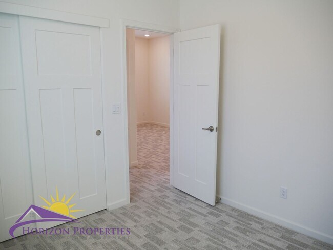 Building Photo - Modern Two-story 3 Bed 2.5 Bath 1,638 sqft Rancho Cordova Solar Home