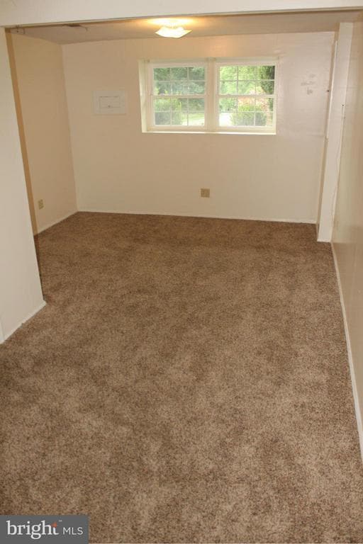 Building Photo - 209 Lakeside Dr