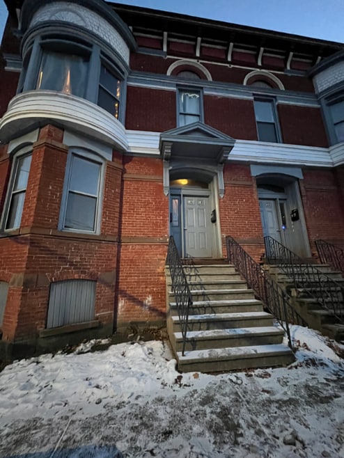 Building Photo - 1 Russell Pl