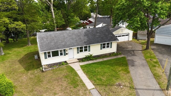 Building Photo - 6 Tarinelli Cir