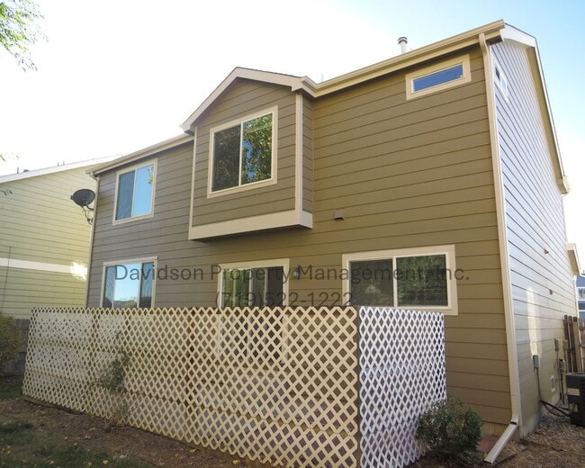 Building Photo - Beautiful 3-Bedroom House in Eastern Color...