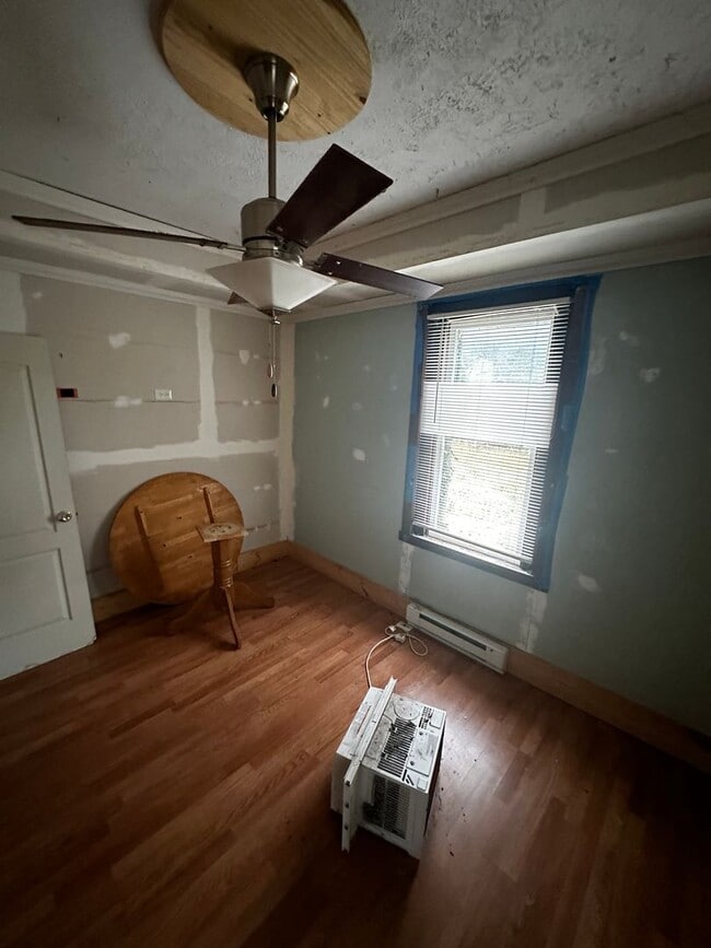 Building Photo - Ideal Location in Harpers Ferry – Minutes ...