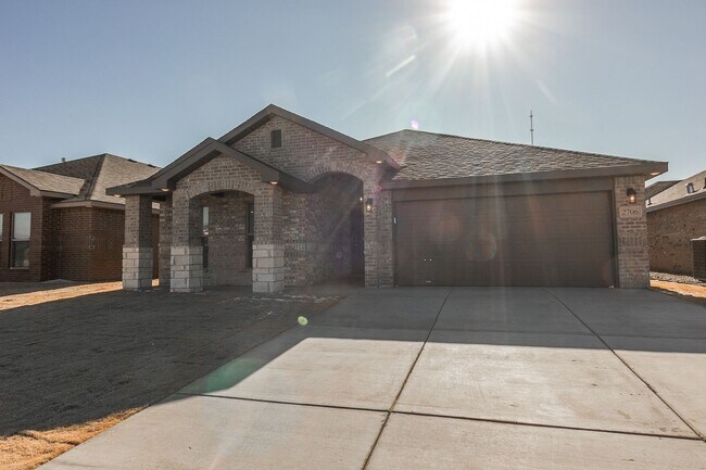 Primary Photo - Pre-Leasing - 4 bed/2 bath Frenship School...