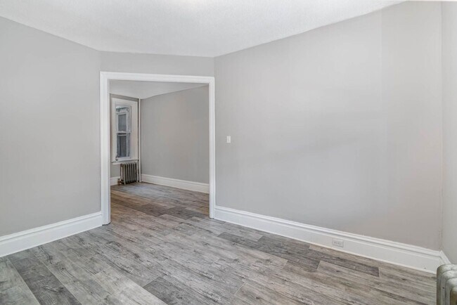 Building Photo - 3 Bedroom 1 Bathroom home in Harrisburg, PA