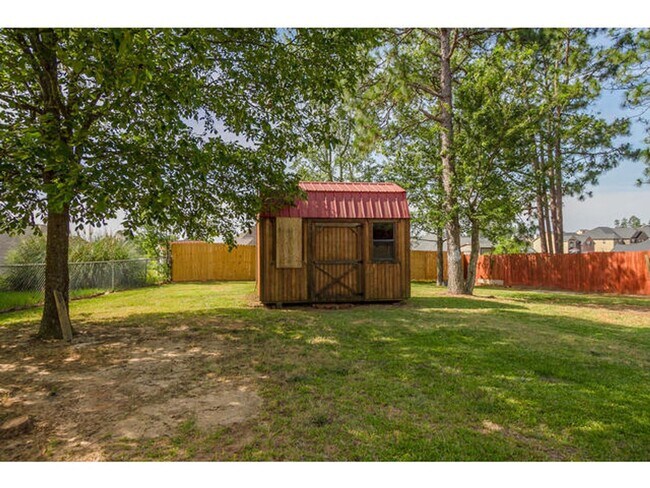 Building Photo - 3568 Crawfordville Dr