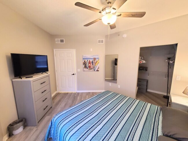 Building Photo - 15625 Ocean Walk Circle