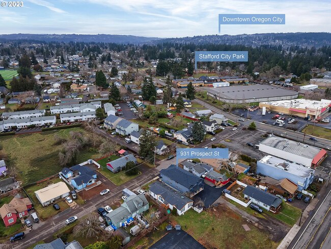 Building Photo - 931 Prospect St