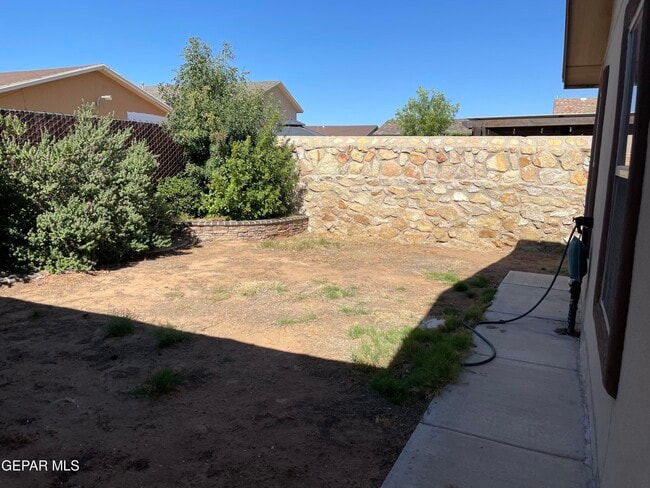 Building Photo - 3233 Muddy Point Ln