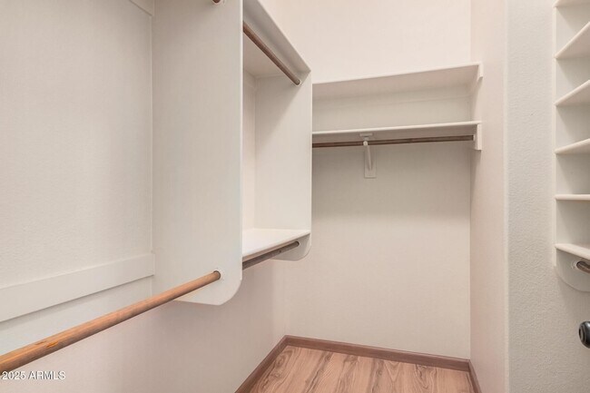 Building Photo - 6516 W Matilda Ln