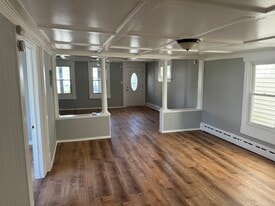 Building Photo - 359 Henry St