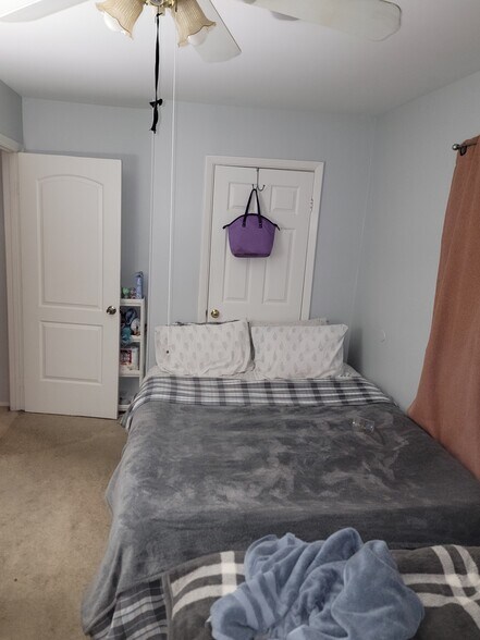 Bedroom 2 - 14835 Anderson Ct