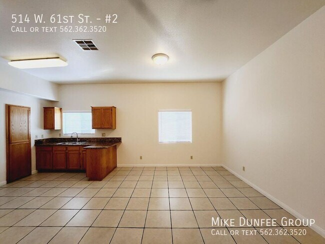 Building Photo - 514 W 61st St