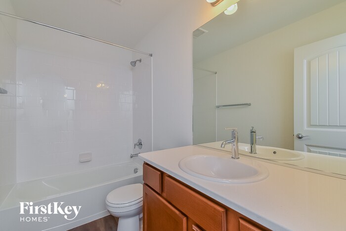 Building Photo - 10706 Luneth Dr