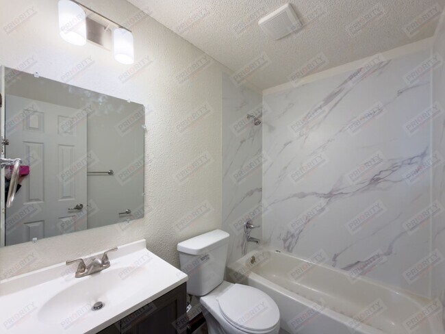 Building Photo - Ealges Nest Apartments