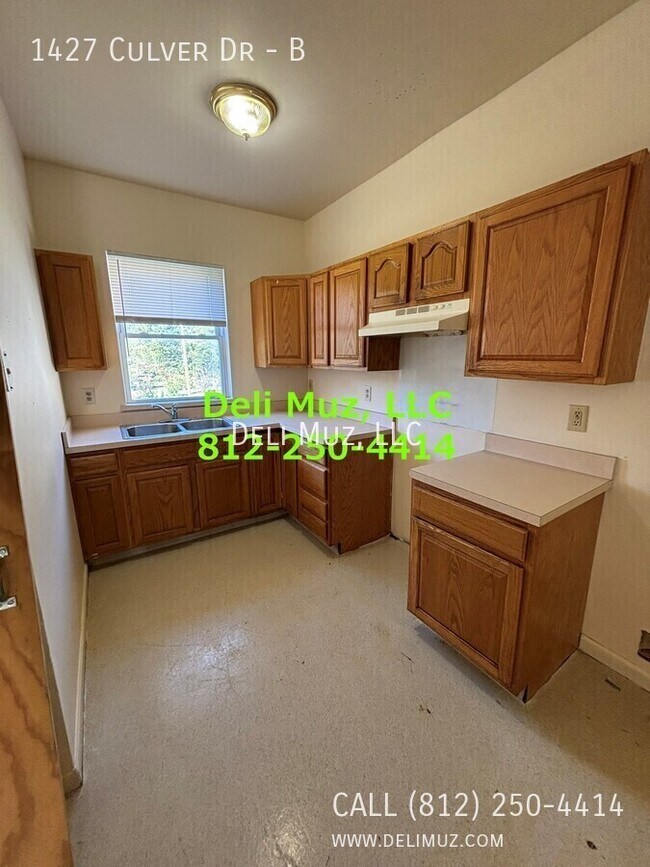 Building Photo - 1427 Culver Dr