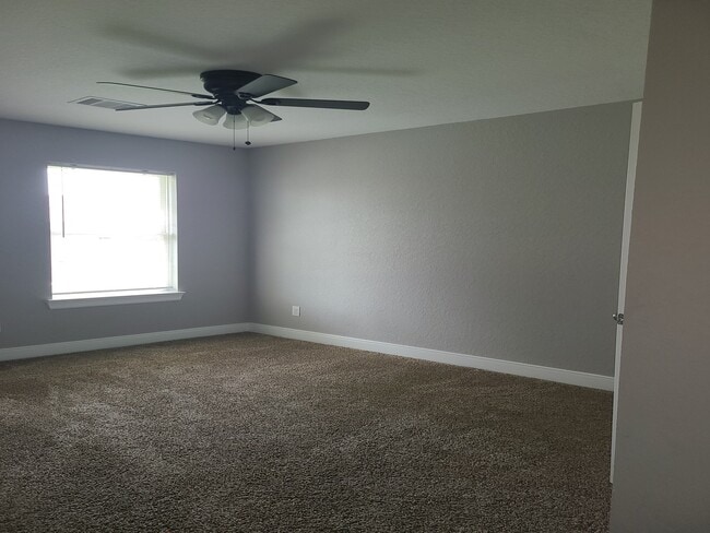 Building Photo - 1053 Willow Oaks Cir