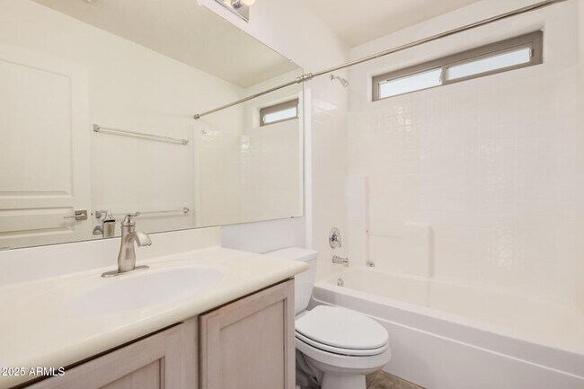 Building Photo - 3022 E Captain Dreyfus Ave