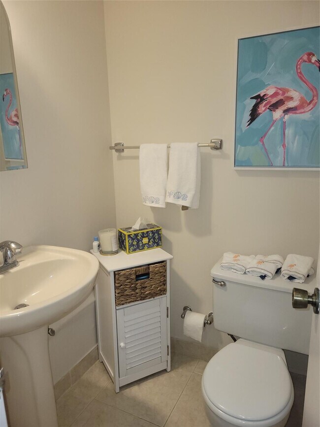 Building Photo - 1980 S Ocean Dr