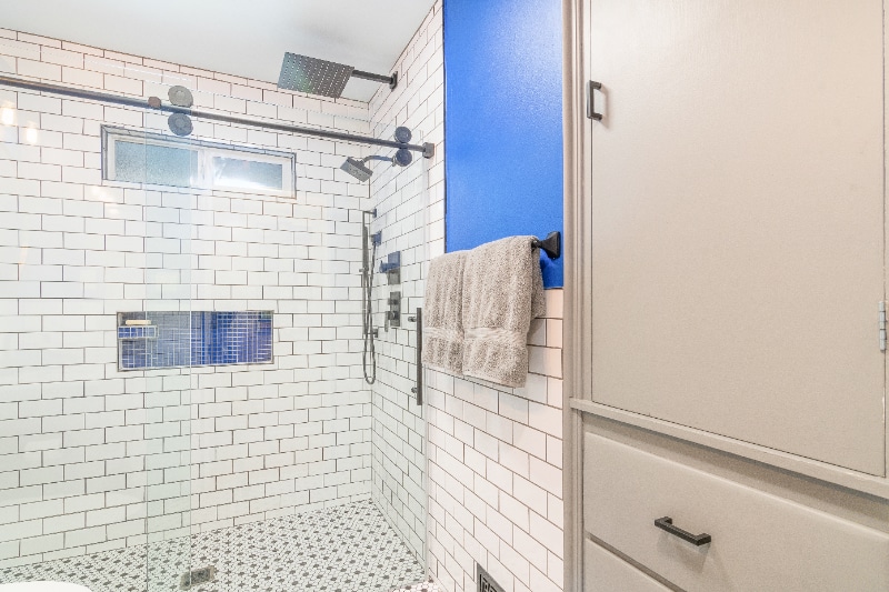 Building Photo - 2104 W State St