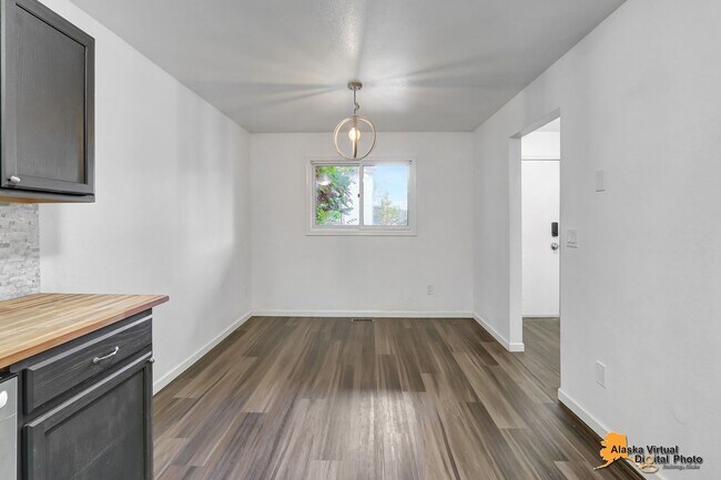 Building Photo - 12636 Silver Fox Ln