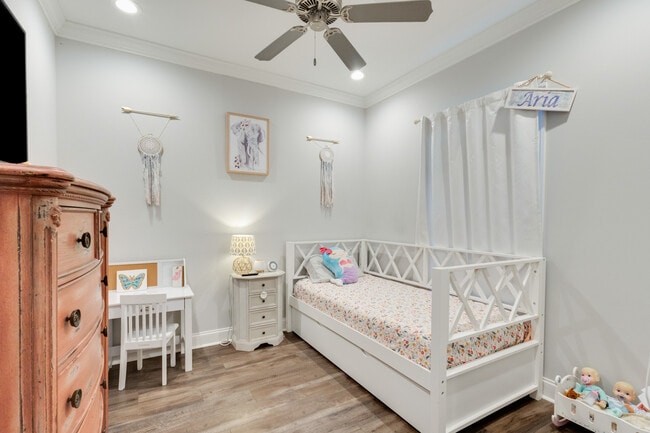 Building Photo - 204 San Sebastian Dr