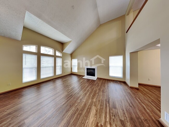 Building Photo - 3255 Jacklin Drive