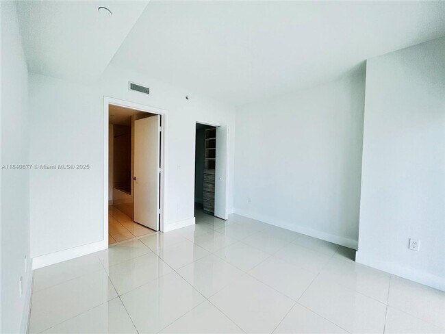 Building Photo - 1300 S Miami Ave