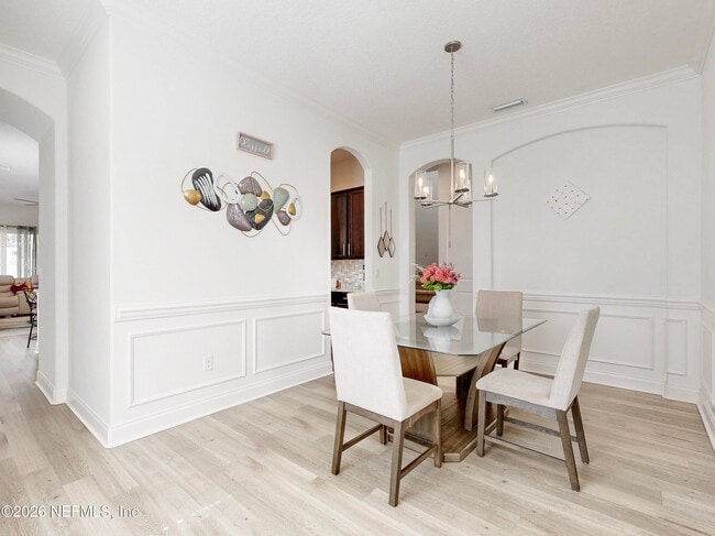 Building Photo - 121 Newfield Wy.