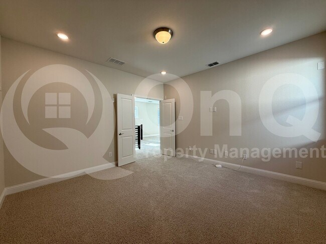 Building Photo - 11531 Chartwell Ct