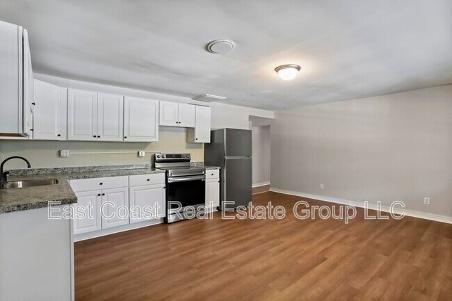 Building Photo - 13628 Pennsylvania Ave