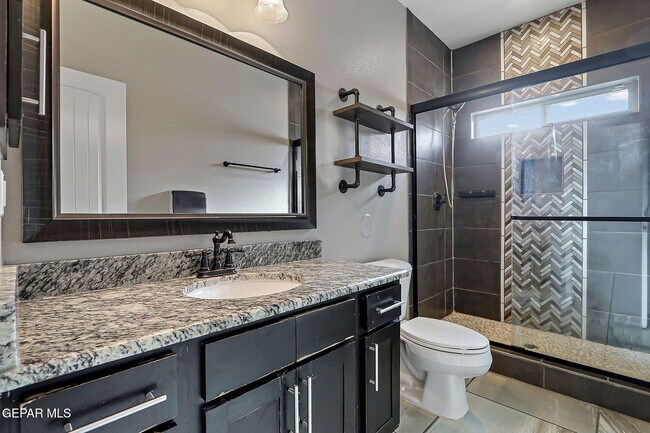 Building Photo - 14805 Holly Springs