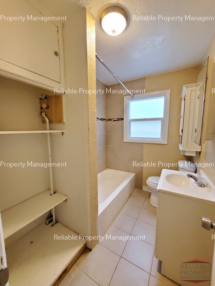 Building Photo - 310 7th St