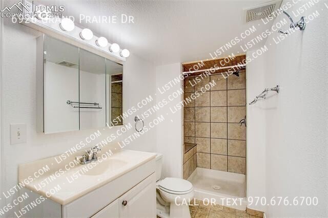 Building Photo - 6926 Grand Prairie Dr